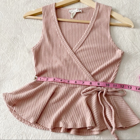 Cute Cropped Peplum Top - Picture 4 of 6